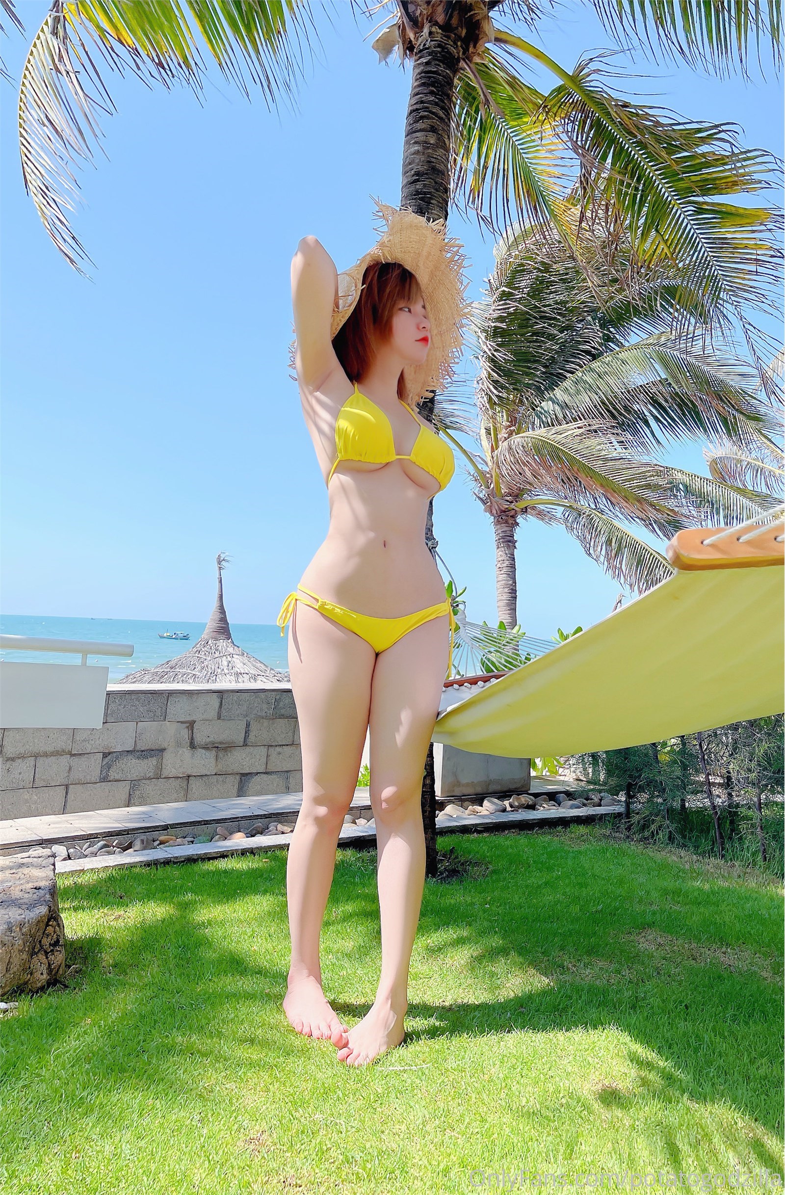 Potato Godzilla NO.033 Yellow Bikini(23)